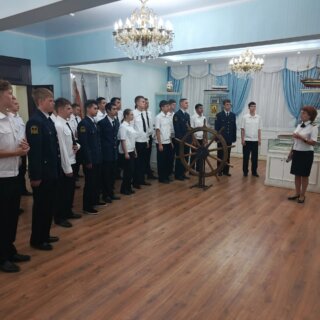 Первокурсники КИМРТ открывают страницы истории: экскурсия в музей родного института